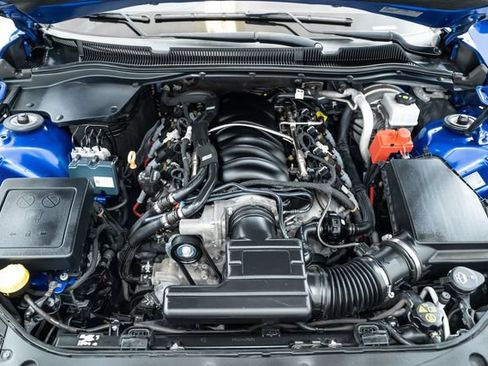 Used 2017 Chevrolet SS RWD image 39