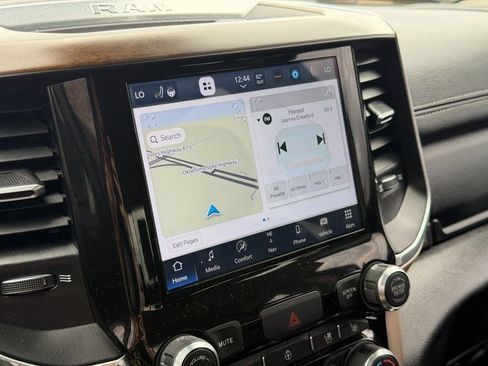 Used 2022 RAM 1500 Laramie image 36