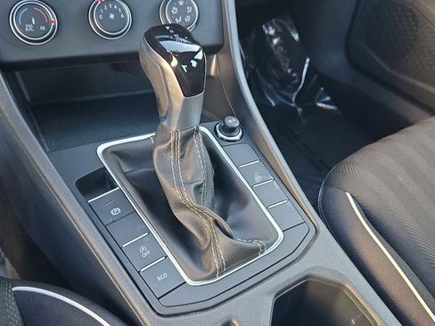 Used 2024 Volkswagen Jetta Sport image 36