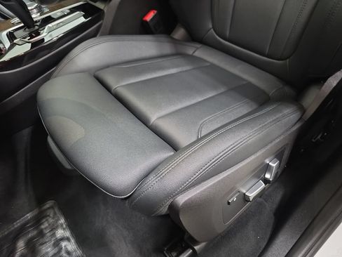 Used 2019 BMW X3 xDrive30i w/ Driving Assistance Package AWD/4WD image 25