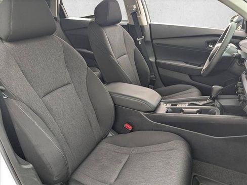 Used 2023 Honda Accord LX image 19