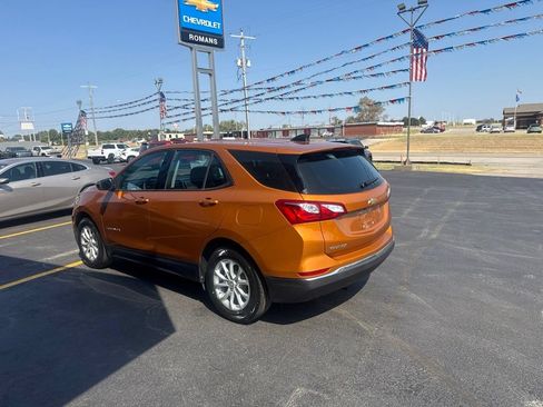 Used 2018 Chevrolet Equinox LS FWD image 7