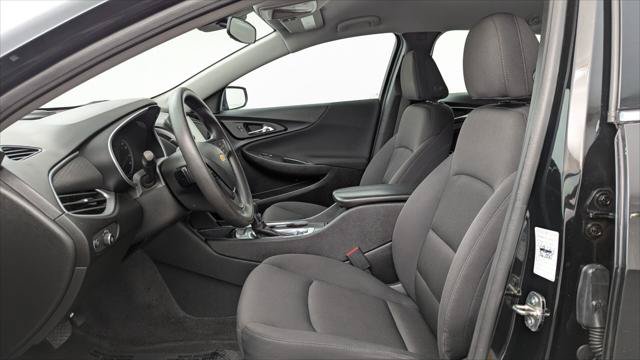 Used 2023 Chevrolet Malibu LT FWD image 14