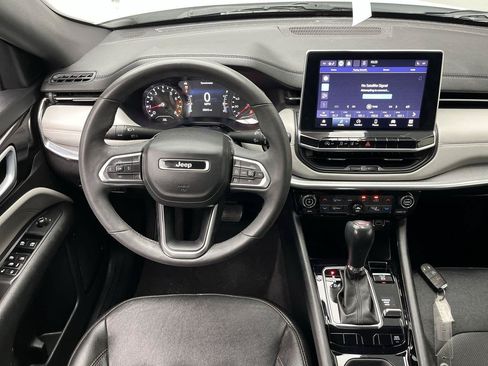 Used 2023 Jeep Compass Limited AWD/4WD image 12