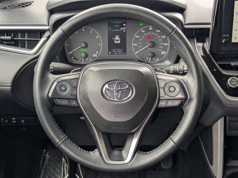 Used 2025 Toyota Corolla Cross AWD Hybrid image 20