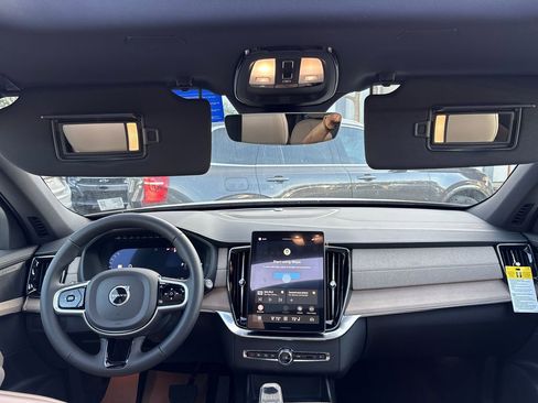 New 2026 Volvo XC90 T8 Plus w/ Protection Package Premier image 13