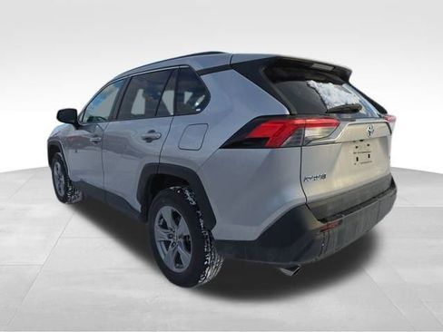 Used 2023 Toyota RAV4 XLE image 9