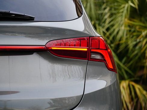 Used 2022 Hyundai Santa Fe SEL w/ Convenience + Premium Package image 8