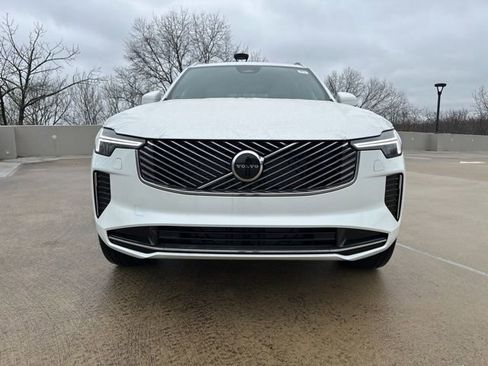 New 2026 Volvo XC90 B5 Core w/ Protection Package Premier image 2