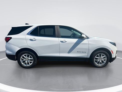 Used 2024 Chevrolet Equinox LT AWD/4WD image 4