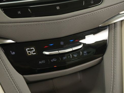 Used 2021 Cadillac XT5 Premium Luxury AWD/4WD image 42