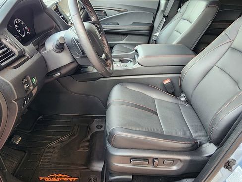 Used 2025 Honda Ridgeline TrailSport image 24