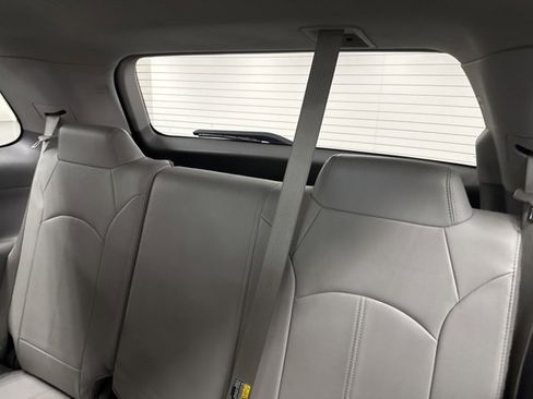 Used 2017 GMC Acadia Limited SLT image 18