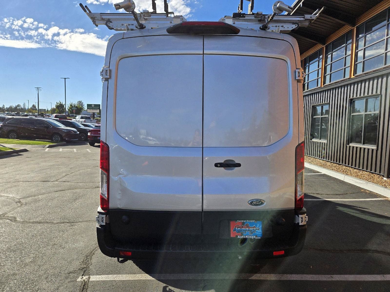 Used 2022 Ford E-Transit Medium Roof w/ Parcel Delivery Package RWD image 4