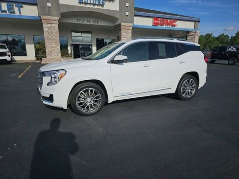 Used 2022 GMC Terrain Denali image 45