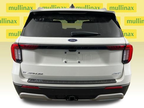 New 2026 Ford Explorer Platinum w/ LUX Leather Package image 32