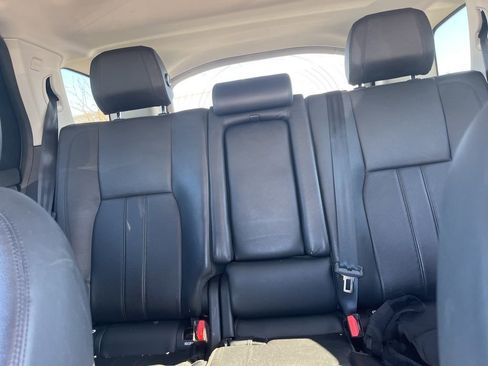 Used 2017 Land Rover Discovery Sport HSE image 19