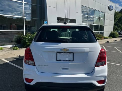 Used 2018 Chevrolet Trax LS AWD/4WD image 4