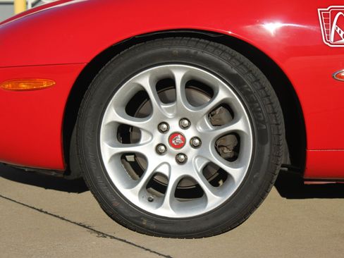 Used 2000 Jaguar XK8 Convertible image 27