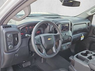 New 2026 Chevrolet Silverado 2500 Custom w/ Custom Value Package AWD/4WD video 3