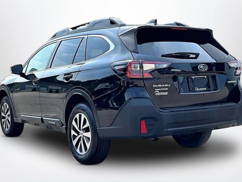 Used 2022 Subaru Outback Premium AWD/4WD image 4