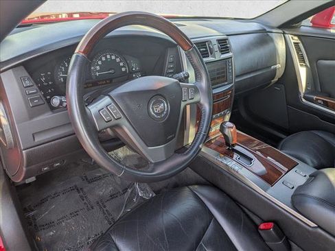 Used 2007 Cadillac XLR RWD image 10