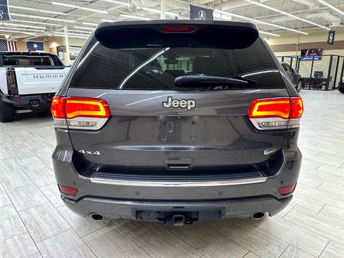 Used 2018 Jeep Grand Cherokee Overland image 8