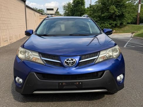 Used 2015 Toyota RAV4 XLE AWD/4WD image 2