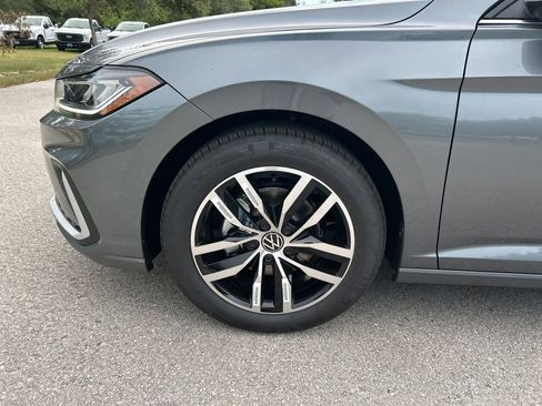 New 2025 Volkswagen Jetta SE image 46