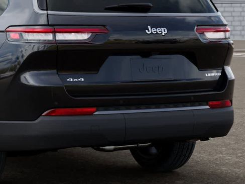 New 2026 Jeep Grand Cherokee L Limited AWD/4WD image 13