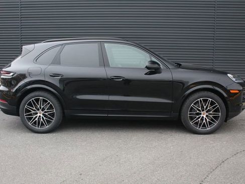 New 2026 Porsche Cayenne image 9