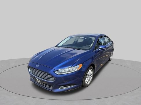 Used 2016 Ford Fusion SE FWD image 1