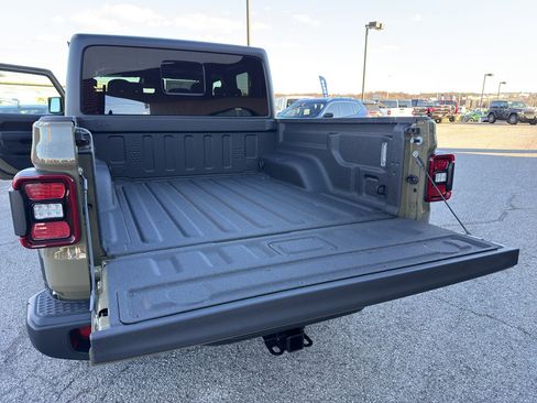 New 2026 Jeep Gladiator Willys image 17