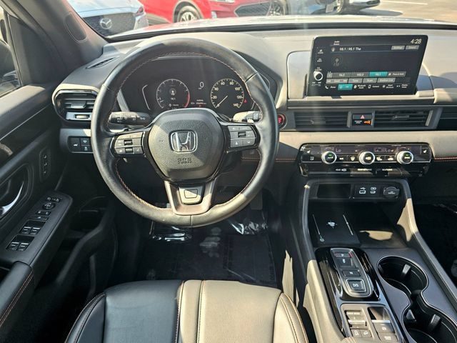 Used 2024 Honda Pilot TrailSport image 34