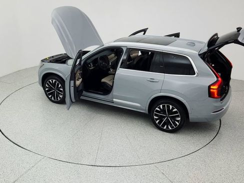 Certified 2026 Volvo XC90 B5 Plus w/ Protection Package image 39