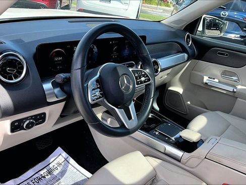 Used 2022 Mercedes-Benz GLB 250 image 9