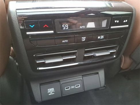 Used 2023 Acura MDX SH-AWD w/ Technology Package image 13