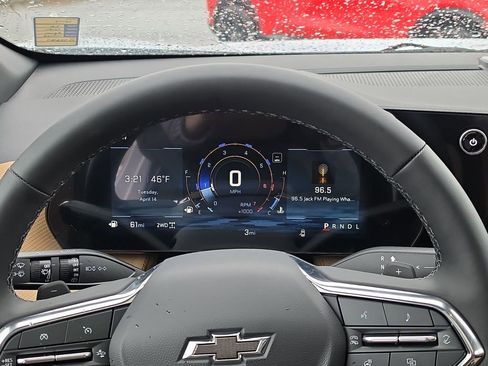 New 2026 Chevrolet Equinox ACTIV image 12