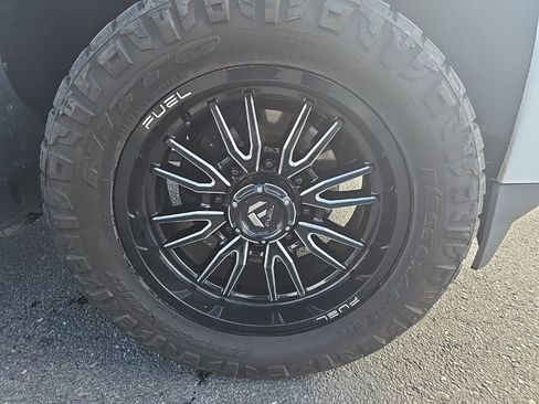 Used 2018 Chevrolet Silverado 2500 High Country w/ Duramax Plus Package image 38