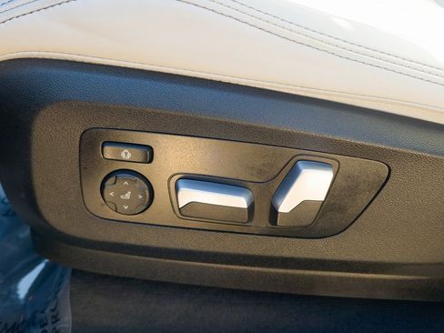 Certified 2023 BMW X5 sDrive40i w/ Parking Assistance Package image 11