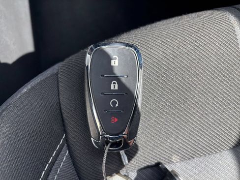 Used 2025 Chevrolet Blazer LT FWD image 24