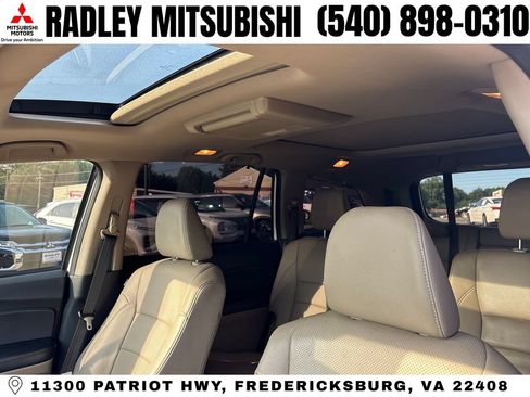 Used 2018 Honda Pilot Elite image 2