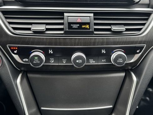 Used 2018 Honda Accord EX-L image 10