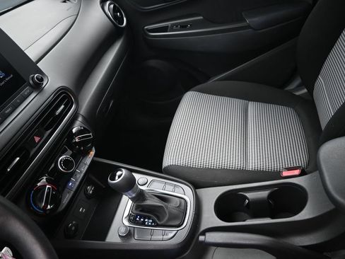 Used 2023 Hyundai Kona SE FWD image 18