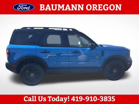 Used 2025 Ford Bronco Sport Badlands AWD/4WD image 2