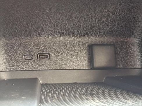 Used 2024 Chevrolet Traverse Z71 AWD/4WD image 9
