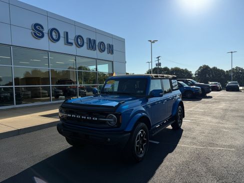 Certified 2022 Ford Bronco Outer Banks image 2