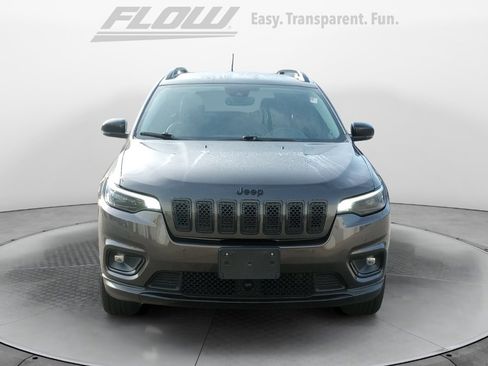 Used 2023 Jeep Cherokee Altitude Lux image 2