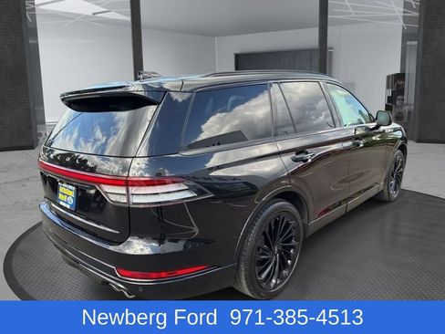 Used 2025 Lincoln Aviator Reserve w/ Equipment Group 201A AWD/4WD image 5