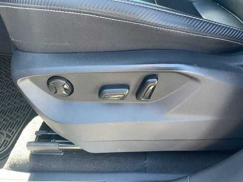 Used 2022 Volkswagen Atlas Cross Sport SE image 14